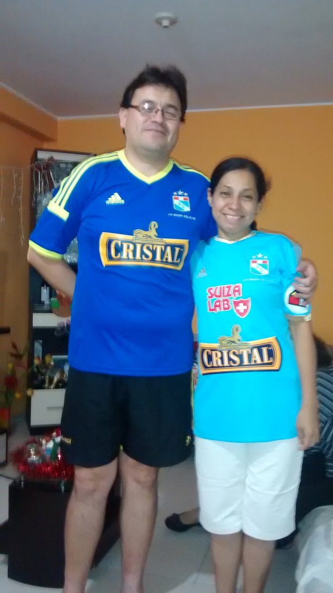 marlenefrias28's tweet photo. @DIASDEFUTBOLCMD @vine #SorteoDDF quiero para ir con mi esposito!! https://t.co/x3h3qBBJax