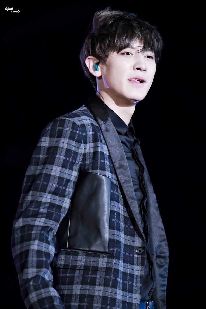 amyours__'s tweet photo. 150327 MUSIC BANK #CHANYEOL #찬열 
Cr.GIANT LOVELY https://t.co/LOteBK60nq