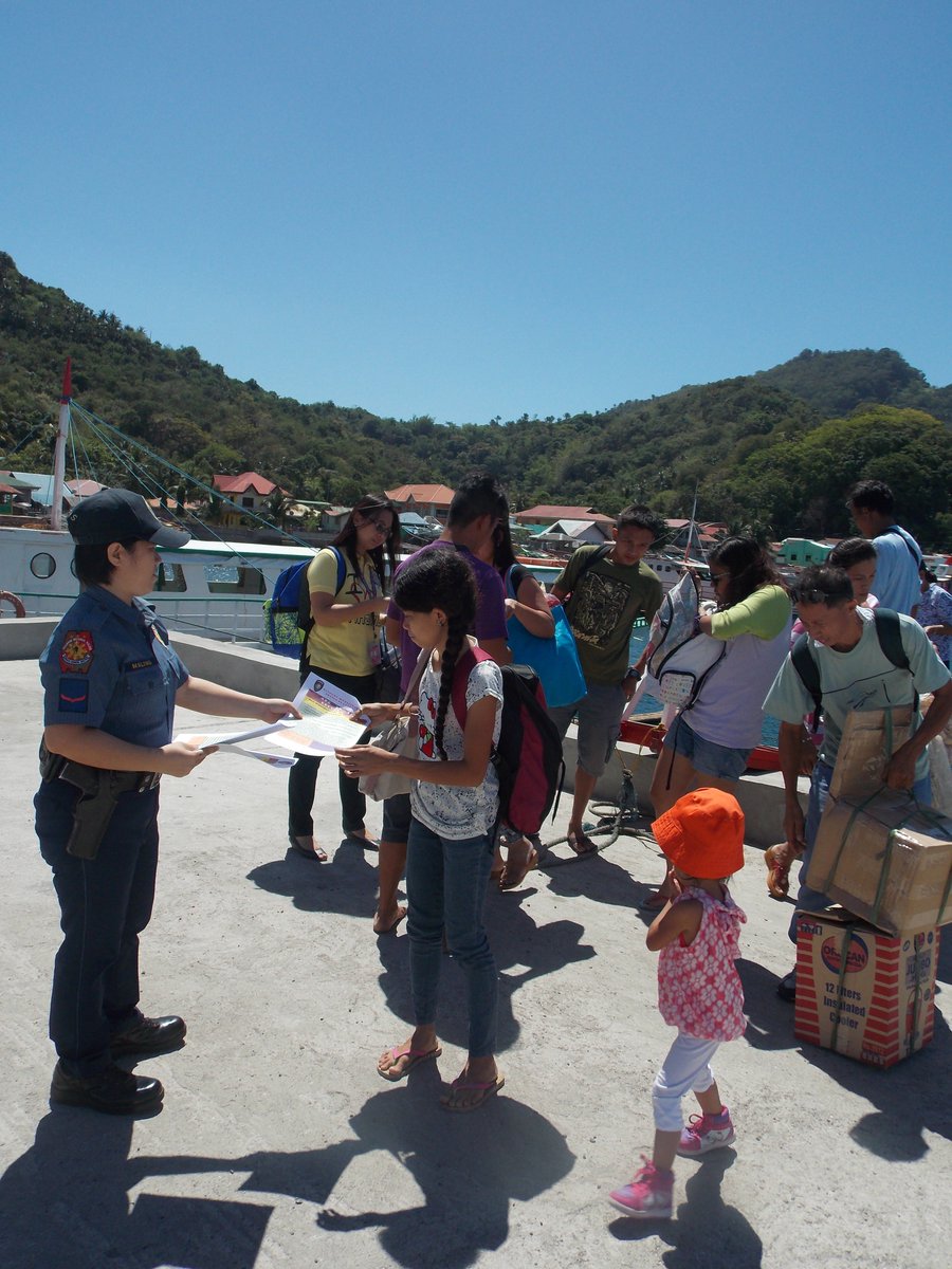 CachoDela's tweet photo. Distribution of crime prevention and SAFE 2016 flyers https://t.co/6Fc4YcOPT2