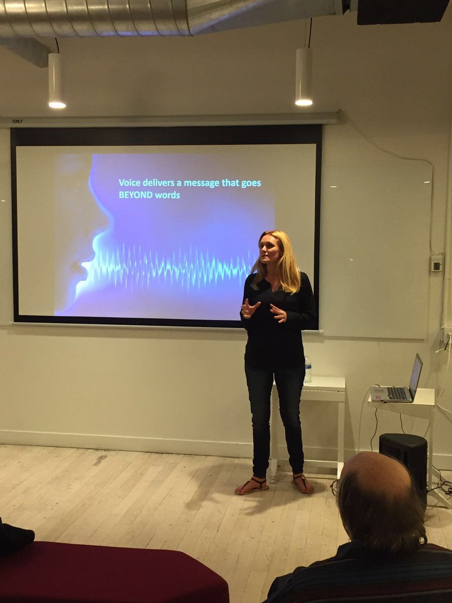 VocalisHealth's tweet photo. Bianca of @BeyondVerbal explains how #BigData gets its #voice thru #EMOTIONS  https://t.co/m2Gz5UifI7  @HUICentral https://t.co/e7q7fkNS9j