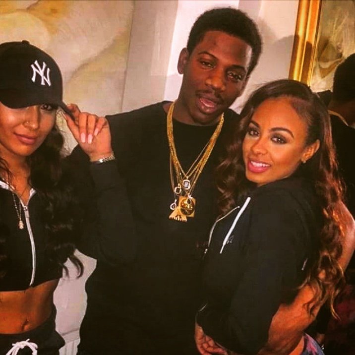 SRGOFFICIAL's tweet image. Have to shout out the big dog @officialgiggs for the #Vibes &amp;amp; the lovely @Ana_montanaa #UK2USA #2HARD #MoorMusic 👊💙💦