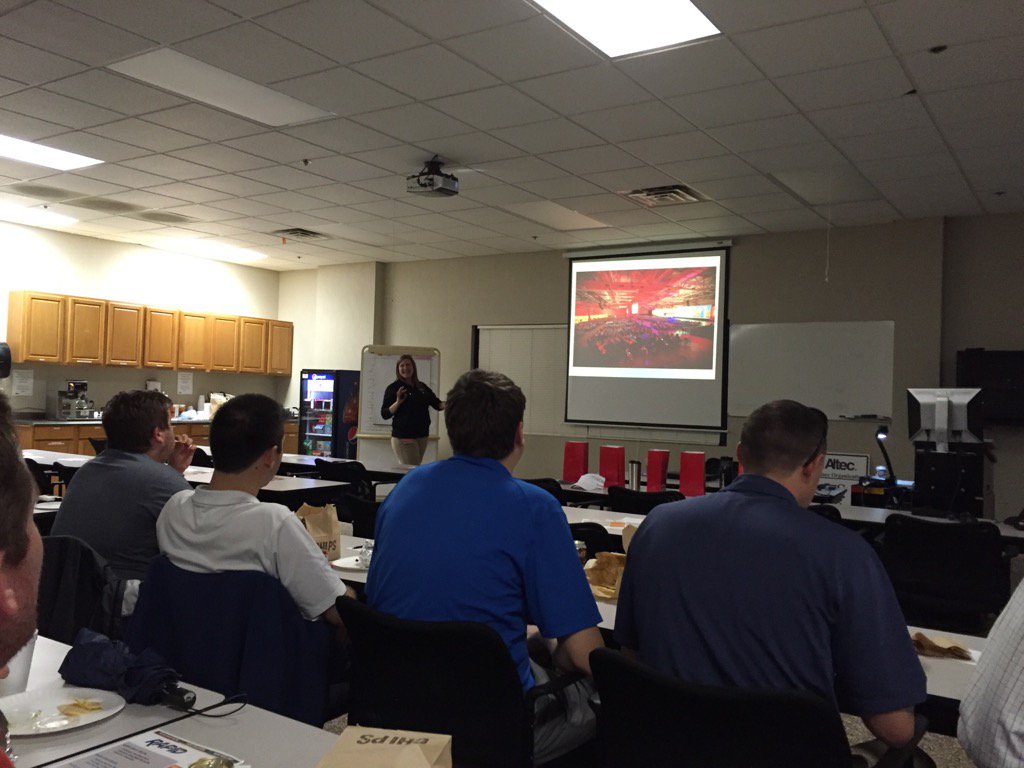 tahhhd's tweet photo. Getting things rolling at the #STJSWUG meeting @SWUGN @SOLIDWORKS talking about #SWW16 https://t.co/2dvwXXW1dc