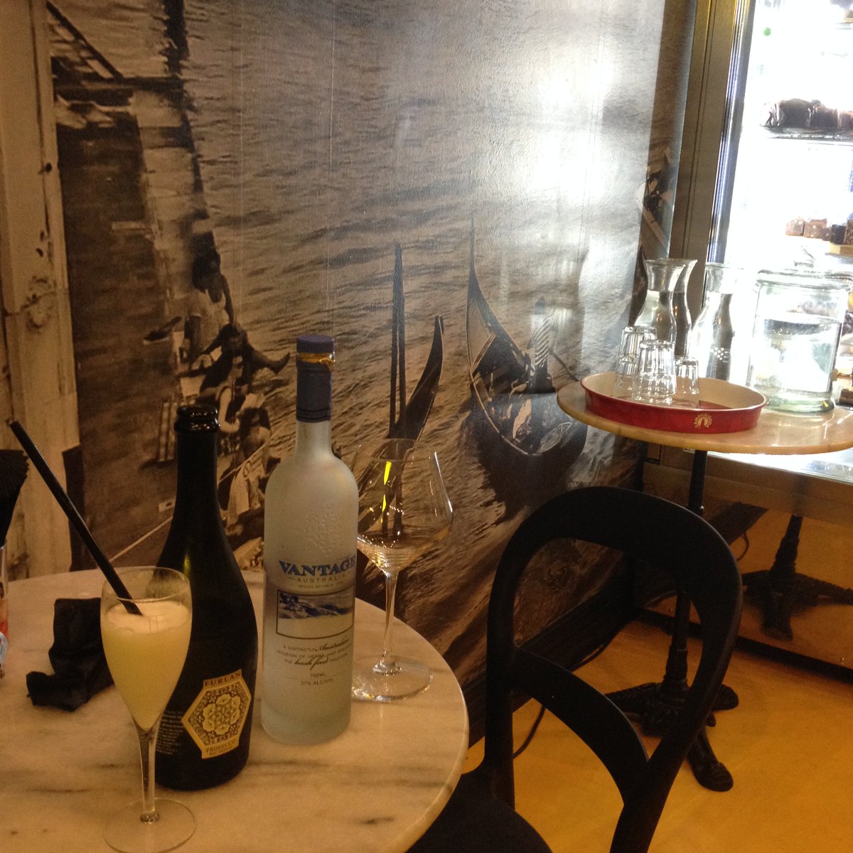 vantageau's tweet photo. A match made in heaven...Vantage...Vespa’s Lemon Gelato and sparkling Prosecco; at Vespa’s Main Street Mornington. https://t.co/LufZJ8mBjo