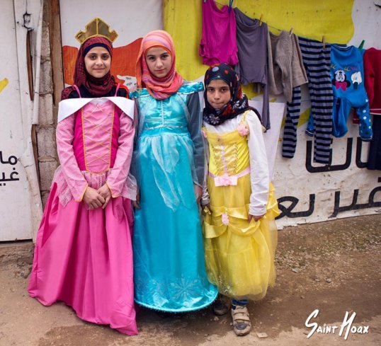 BuzzFeed's tweet photo. Girls in a Syrian refugee camp got the chance to dress up like Disney princesses https://t.co/1poerDUnv3 https://t.co/8NXIPxE9Wl