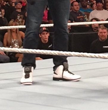 MaybeGrantLars's tweet image. Daaaamn @shanemcmahon back at it again in the all white Retro II #ShaneIsBack