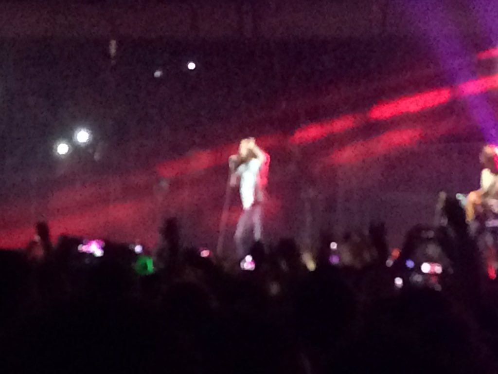 Grande  #Maroon5enChile 😍👏🏻❤️🎤🇨🇱🎼