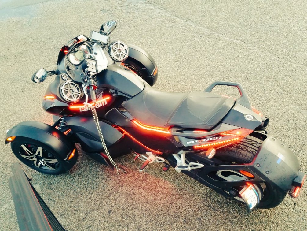 CanAm3Wheel's tweet photo. .@MySmockeyNuckles knows how to custom his ride. Show us yours! #FanPhoto #RideASpyder #CustomRide #RidingHasEvolved https://t.co/O7M8kiEOnY