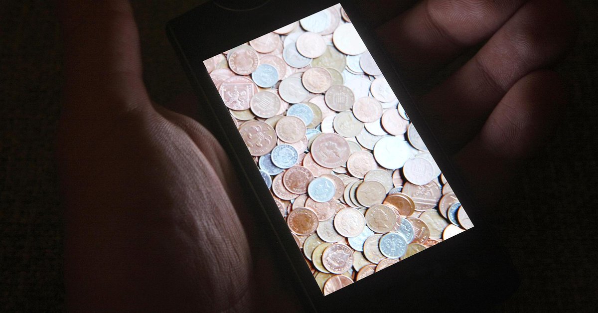 CNBC's tweet photo. Forget the $100 bill—why does cash exist at all? https://t.co/Iof0wPLalm https://t.co/kRZJpAGPvB
