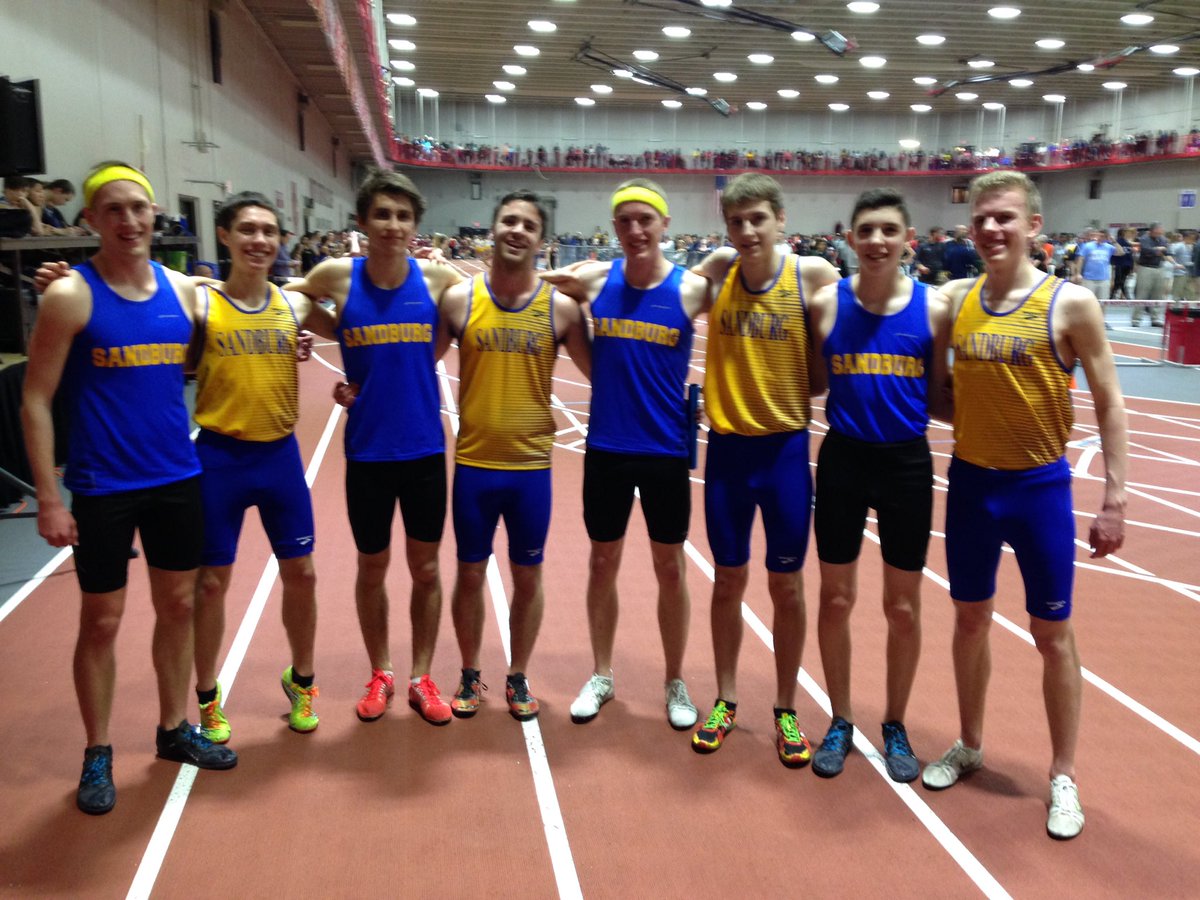SandburgCC's tweet image. #1 time in the United States tonight with a 7:45.6 4x800 relay and another team post 8:09.9.