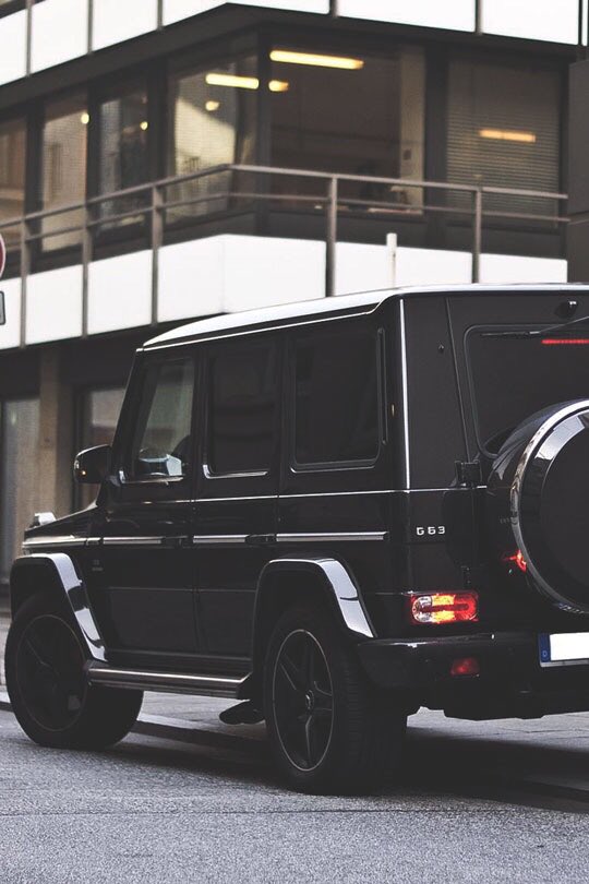 trlllionaire's tweet photo. G63 https://t.co/S4pS85Y9bC