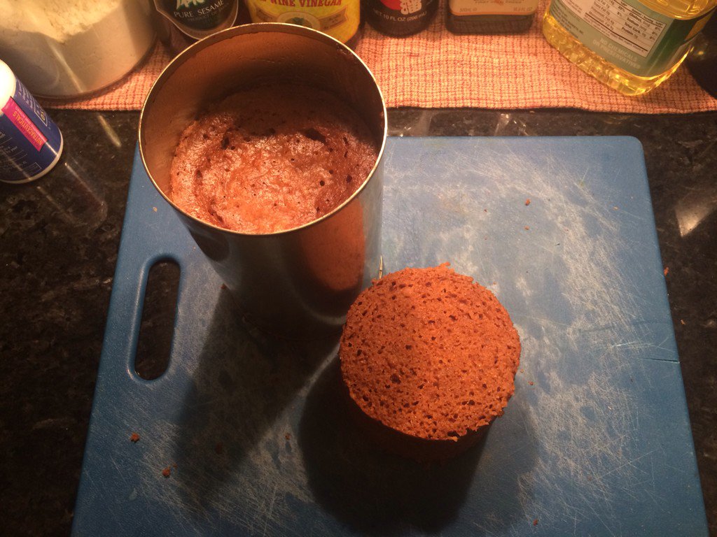 MrBrandon's tweet image. Been expanding the home-brewing hobby. Yeasted Boston Brown Bread @ 24 hour fermentation. It's funky!