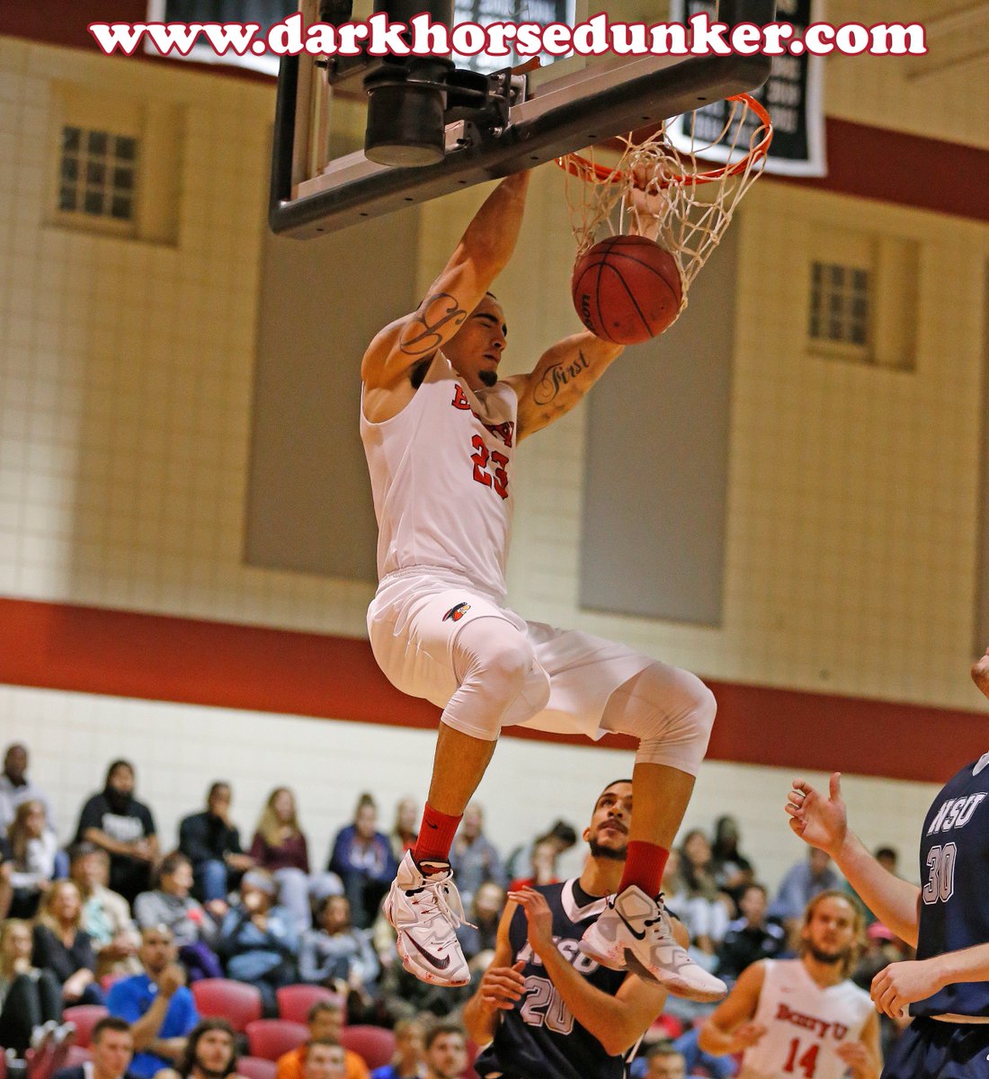 GoBarryBucs's tweet photo. Need tons votes tonight 4 Yunio Barrueta to make him Dark Horse Dunker on ESPN. Vote now at https://t.co/780bhuIkUr https://t.co/lYjSyui8nM