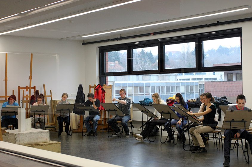 студенты архитектурного. дизайнер по отраслям. архитектура вузов. учеба на архитектора. архитектурно-строительный институт в санкт-петербурге.