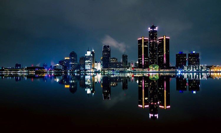 MichiganBests's tweet photo. Detroit https://t.co/wZ847yGLQD