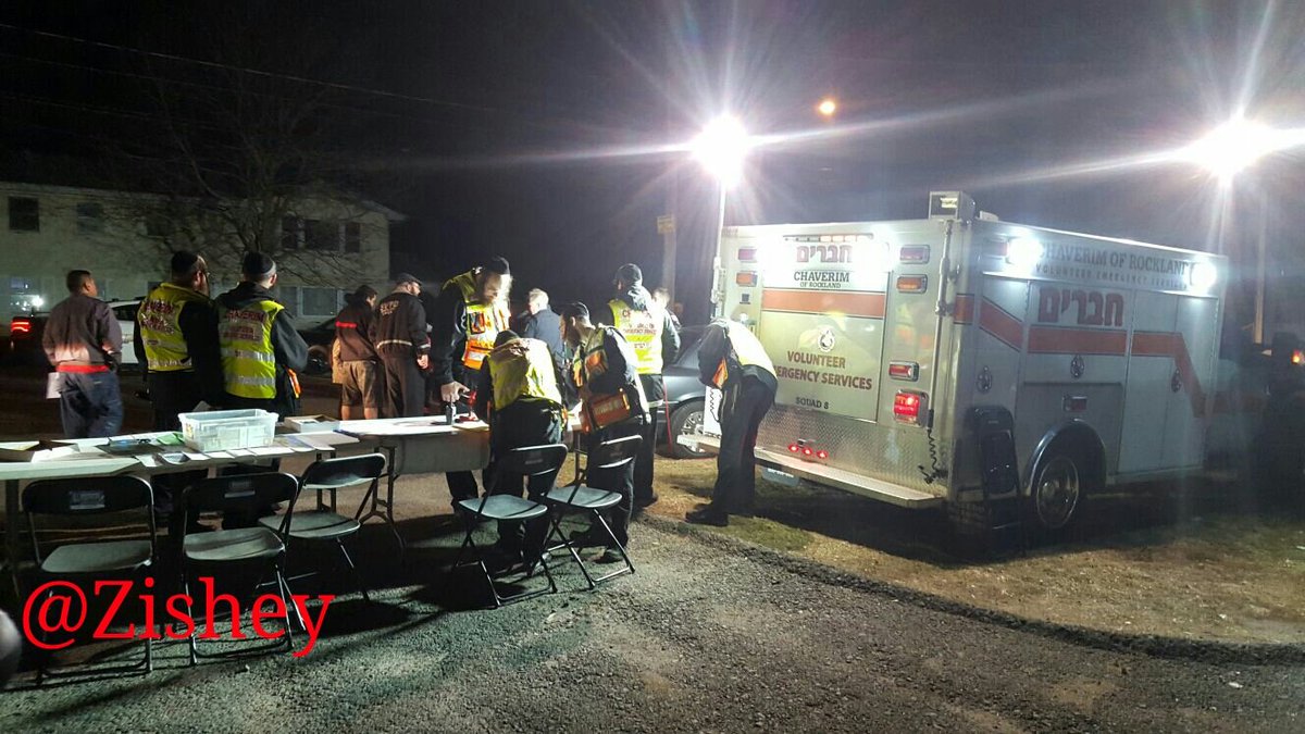zishey's tweet image. Alert: PD - FD and Chaverim operating on a search for a missing 11 year old girl in spring Valley
