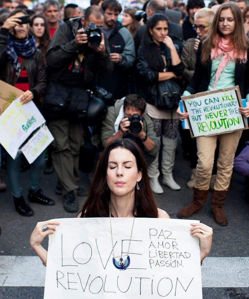 _Jil_Love's tweet photo. I am among the 60 #womenprotesting around the #world in this Article of #TheHuffingtonpost. https://t.co/PZKuusdta3 https://t.co/r0dALbmBCK
