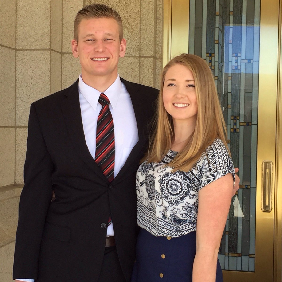 Well she's officially a missionary, I'm so proud of her and all she is doing! Good luck Hermana Rosenlund 😊😘