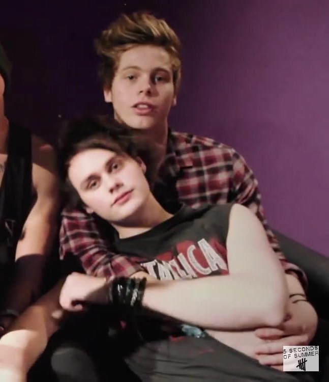 rtparentslol's tweet image. MICHAEL CLIFFORD AND LUKE HEMMINGS