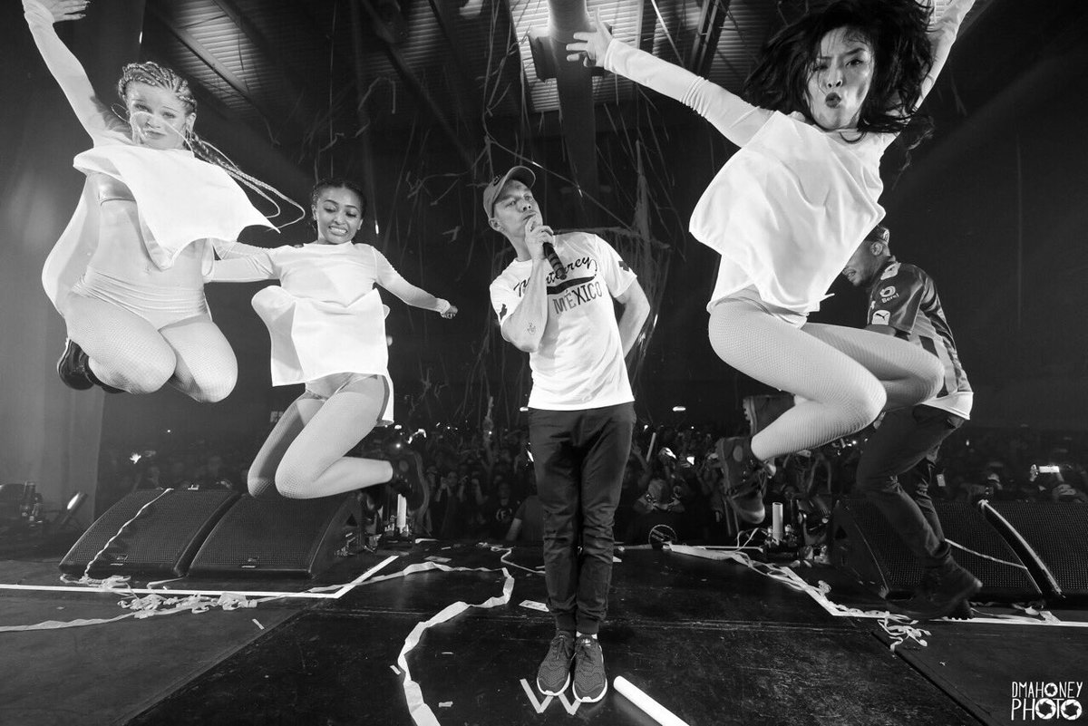 MAJORLAZER's tweet photo. 🐸 LEAP DAY 🐸
#LAZERGYALS https://t.co/JmLg1uvyuc