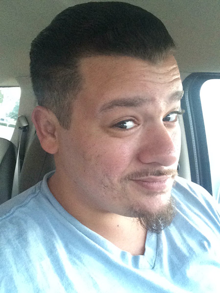 alex_march20's tweet photo. Finally got a hair cut after 3 months... #fresh #haircut #cutonpoint #feelingpretty lol #bignose #chinhair https://t.co/13lINM2nhe