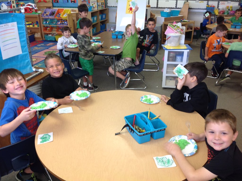 MoragaMrs's tweet photo. Yes! We love green eggs! Happy Birthday Dr. Seuss! https://t.co/jd4rYLQJTE