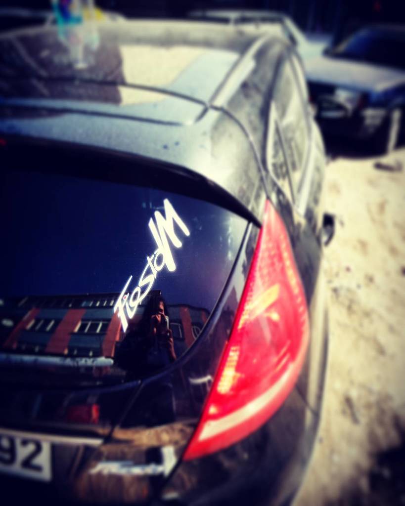 Catalin_Arroyo's tweet photo. Ve stickerimizi yapistirmis bulunmaktayiz, hersey icin tesekkurler :) @fiestamcom 
#fiestam #fiestamcom #fiestam.co… https://t.co/eOnsJbcq7U