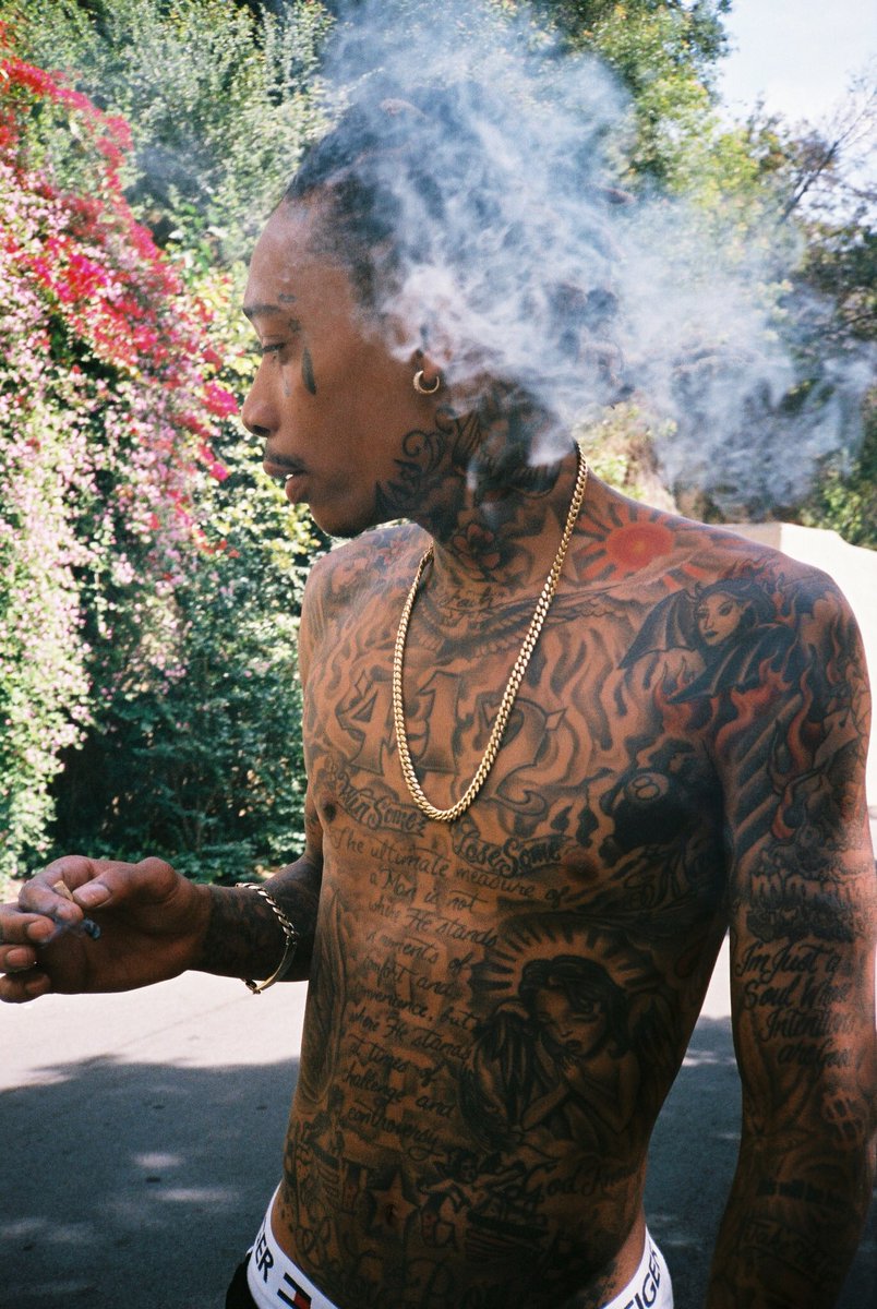 wizkhalifa's tweet photo. Somewhere in la wit @GUNNERSELLWHITE https://t.co/1sagmF4HtU
