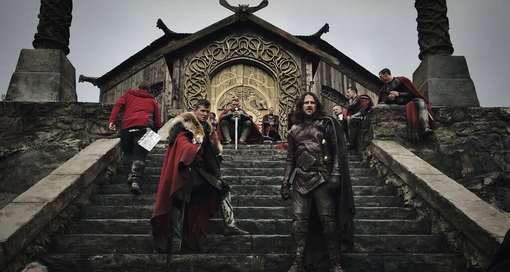 kieranbew's tweet photo. #Beowulf .... Hanging out on set with my bro @RealEdSpeleers ⚔🛡🐉 .. https://t.co/21ddaWS8df