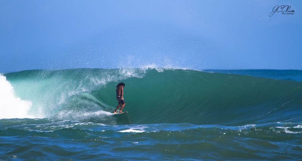 7maresmag's tweet photo. Jordan Hernández se llevó la tercera fecha del ACOS Pro Surfing Tour en Isla Uvita, Limón. Felicidades! #7MLatino https://t.co/AzNxHzhkAV