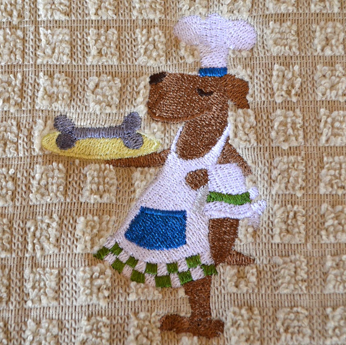 HandbagsByDyana's tweet photo. Dog Food Mat Dog Placemat Pet Food Ma, Gift For Pe, Gift For Dog Dog Dis... https://t.co/gKwd91Fke6 https://t.co/JkFfmi7vEm