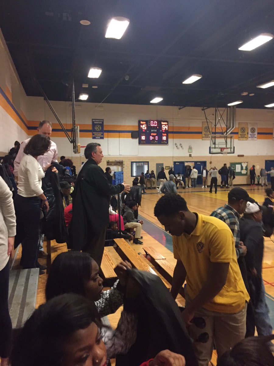 <a href="/BKHoCoSports/">Brent Kennedy</a> Howard beats Mervo 54-45. #hocoboysbball