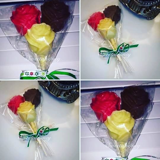 £3.75 Yummy Chocky roses.#essex #treats facebook.com/events/1212088… <a href="/theydonoak/">Theydon Oak, Epping</a> <a href="/bernifrance/">Berni France</a> <a href="/EppingUCRFC/">EUCRFC</a>