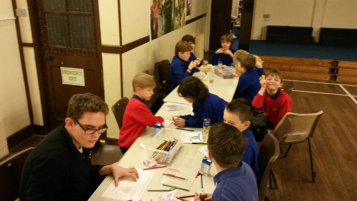 10th_BrightonBB's tweet photo. Anchors and Juniors making #MothersDay cards https://t.co/YLqdjyYFDu