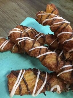 Cinnabon's tweet photo. Calories don’t count on #LeapDay. https://t.co/8h4mDFBhCb
