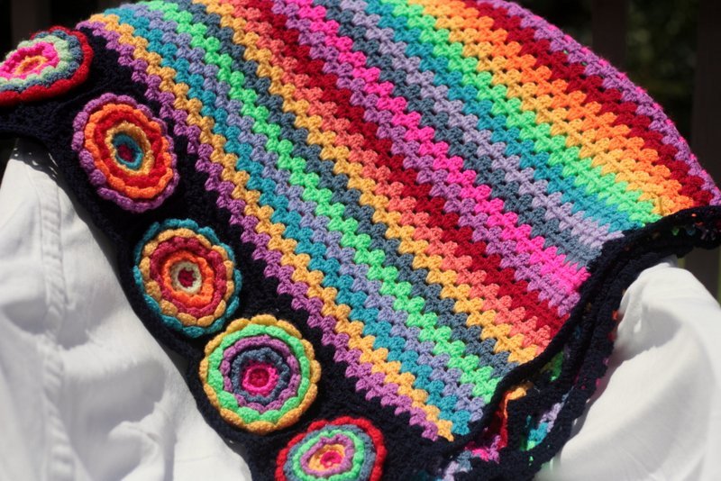 chocodogstudio's tweet image. Afghan crochet rainbow flowers blanket throw A1235 etsy.com/listing/197422… #shopetsy #BrightStripes