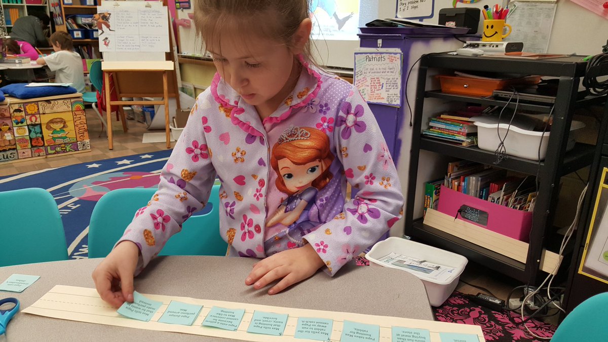 Seregs3rdGrade's tweet photo. Miss Briley doing a fantastic job teaching#wrightelementaryisthebest https://t.co/wQj33uor8T