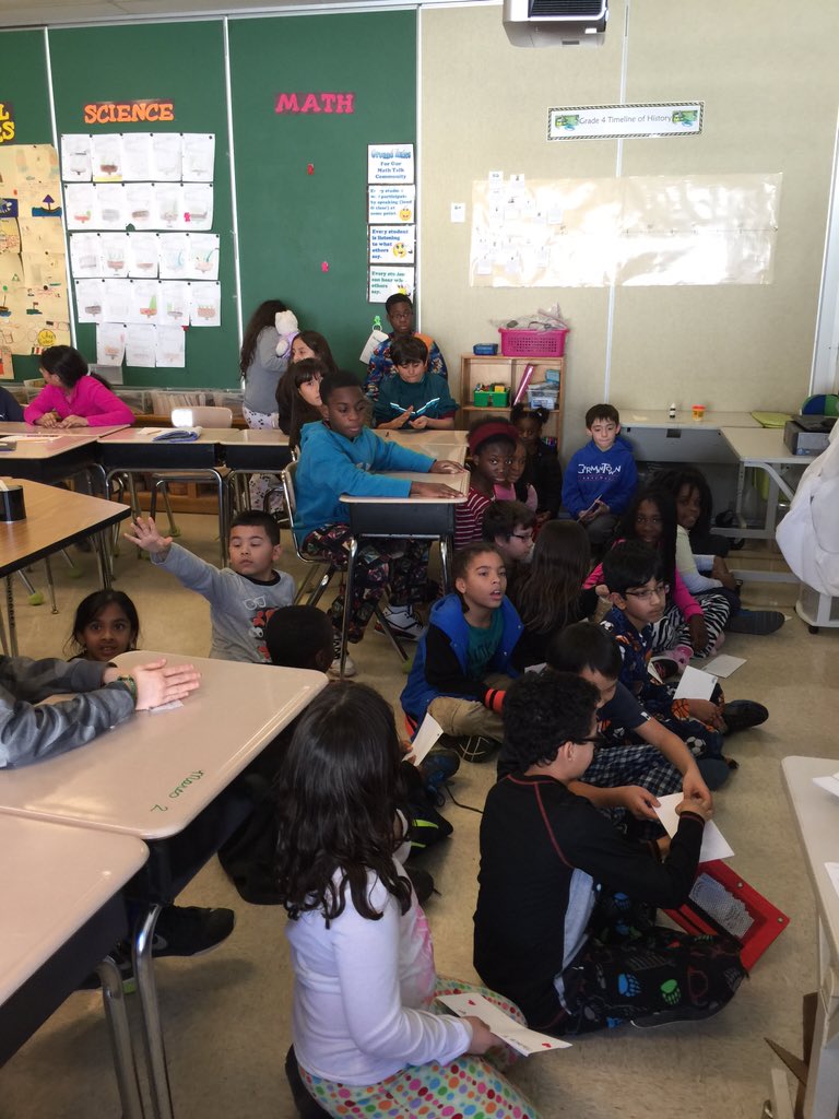 SummitHallRS's tweet photo. PBIS@GES #gradelevelfun https://t.co/KDKEy8K5rY
