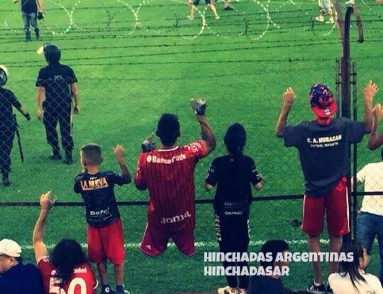 futebol_afa's tweet photo. tem gente que diz que é só futebol
https://t.co/b6FPooNNhw