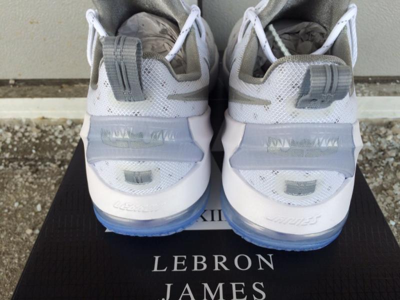 SneakerShouts's tweet photo. Closer Look at the Nike LeBron 13 Low "White/Silver" https://t.co/v9Tqi9dgE3 https://t.co/vgQL6v1e83