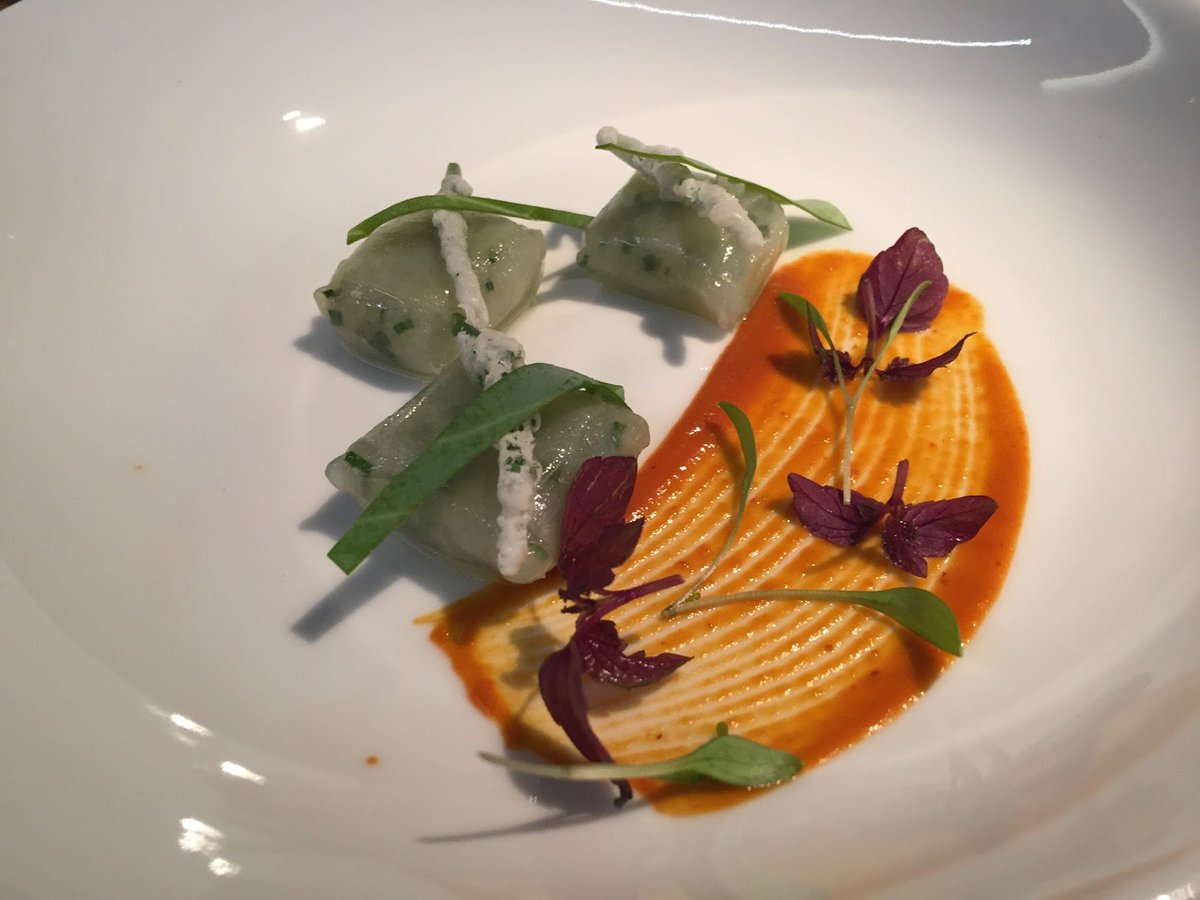 drestaurantesrc's tweet photo. Ya tenemos nuestro ranking de restaurantes con estrella en nuestra página web
https://t.co/wVud4j22on
#restaurantes https://t.co/4l4oW5t1sT