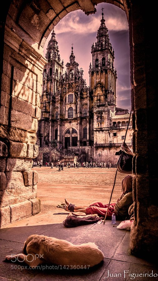 El Peregrino en Compostela by JuanFigueirido ... "Cuando se viaja en pos de un objetivo, es muy importante prestar …