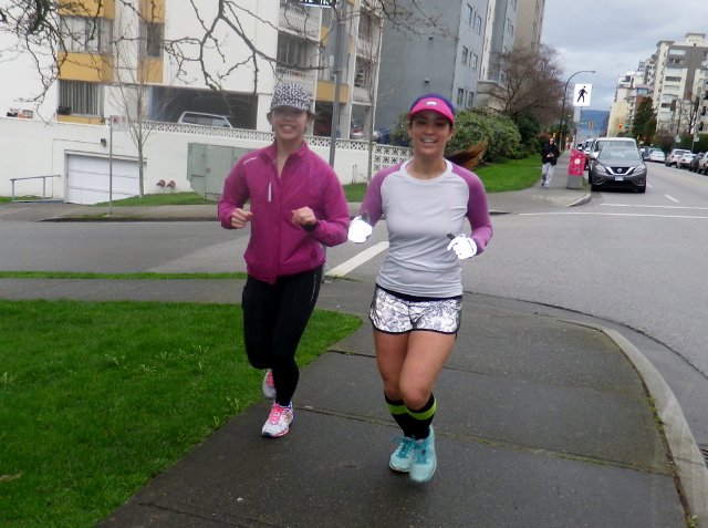 Did you see these fun <a href="/bagelchase/">Bagel Chase</a> runners running along Beach? Chasing that bagel to <a href="/siegelsbagels/">Siegel's Bagels</a> for @BPBuddies_