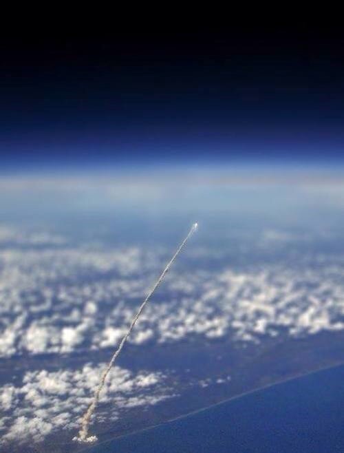 MoonPhalanx's tweet photo. A rocket launch from orbit, this could be you. The spear and shield is recruiting. https://t.co/fnYUSlexkW