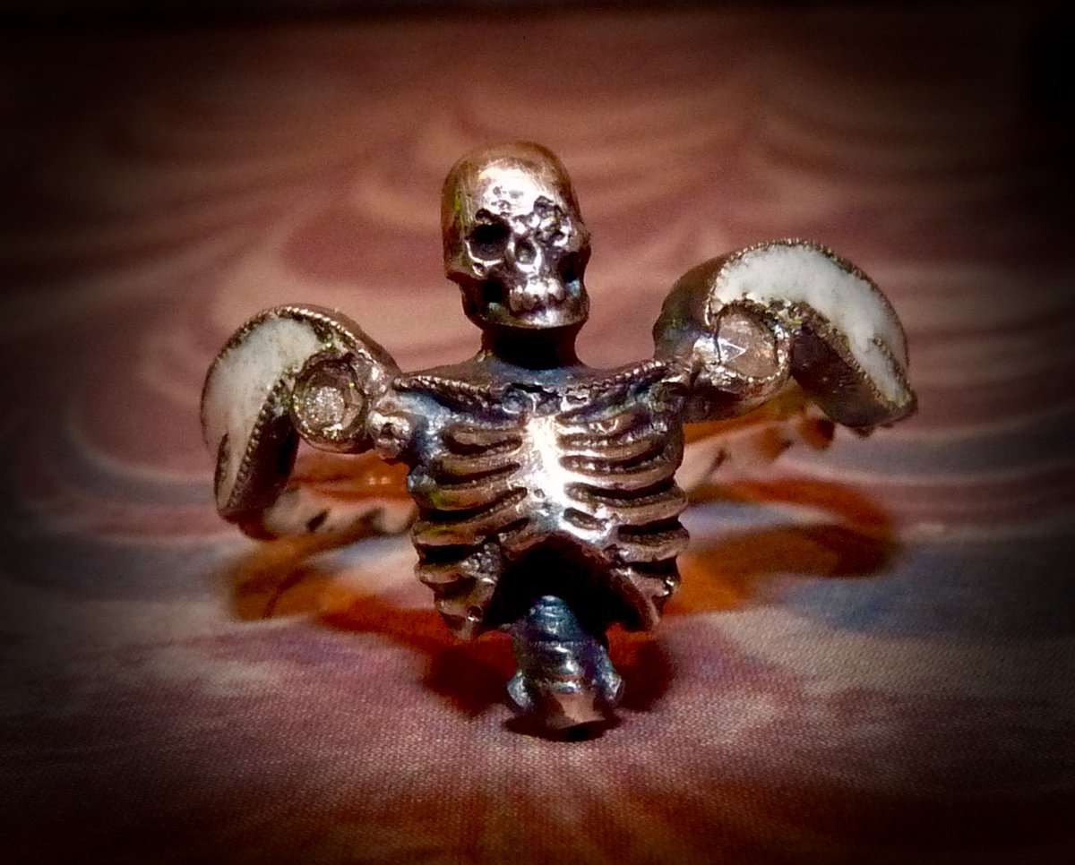 BoxOfLostSouls's tweet photo. This extraordinary ring is about to go live in our Etsy shop. #gothictreasure #Victorianmourning #skullrings #skull https://t.co/WiIhh2Hy3O