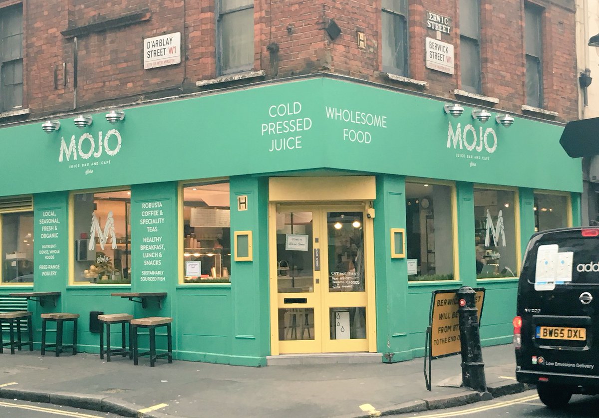 Turning_Vegan's tweet photo. Yummy #Vegan cakes from #mojo between meetings. #london #berwickst https://t.co/lP03wRK9VV