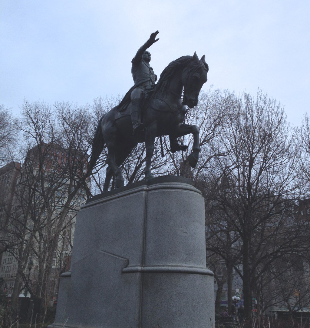 bfootgrrl's tweet photo. Washington in NYC https://t.co/o4kMkwKURx https://t.co/piiuB1yVqS