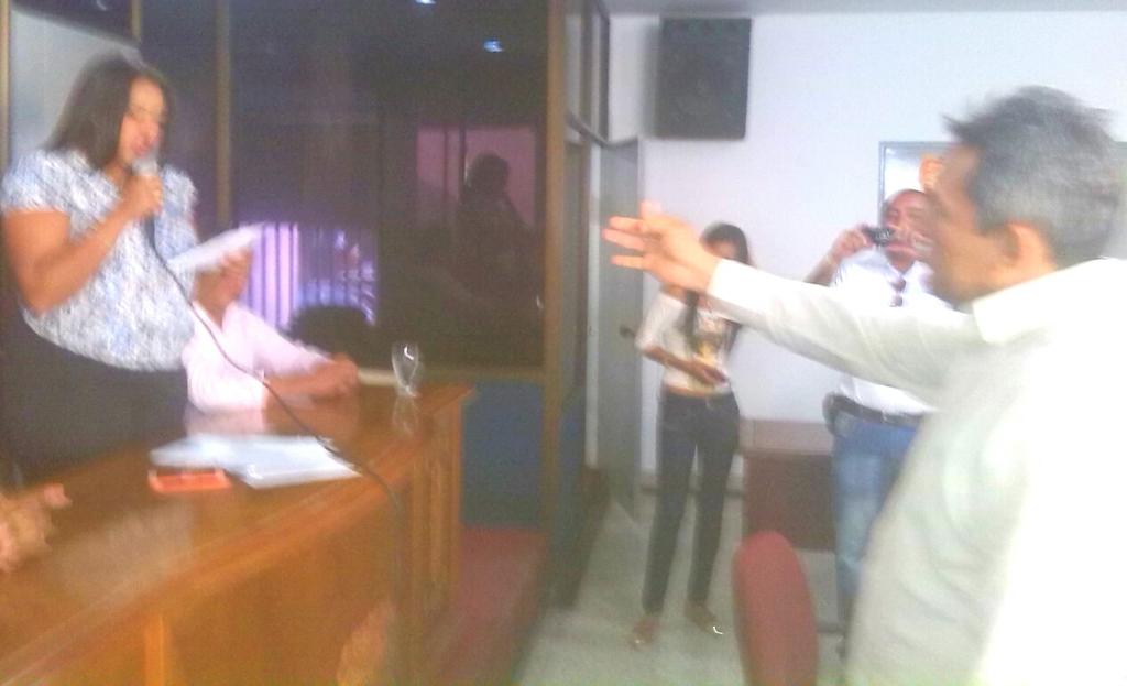 AstorokAlarcon's tweet photo. El Concejo m/pal, Escogió como personero de Barrancas, por unanimidad al Dr, Eudo Andres Amaya Parodi.Felicitaciones https://t.co/zTQhzognC5