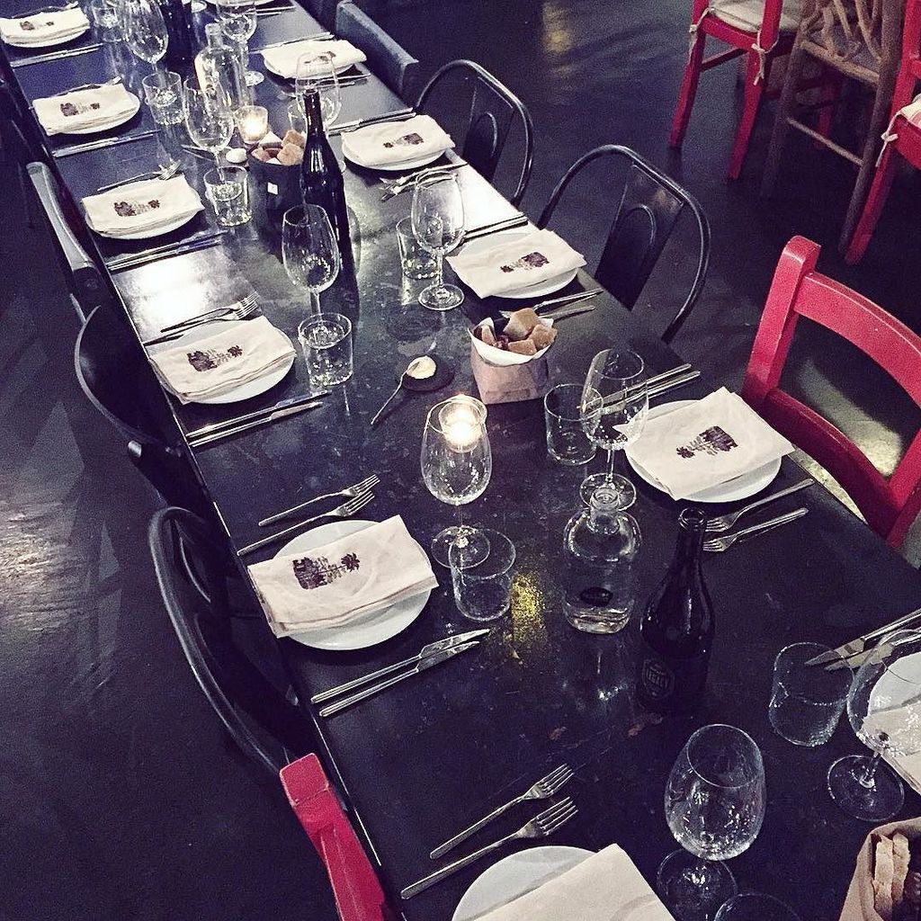 TonyLemale's tweet photo. DecoDesign_biz : Jo_Yana : Late dinner... |
#Dinner #Lisboa #Lisbonne #BacardiLegacy #1300Taberna https://t.co/GFtfTWMeEK