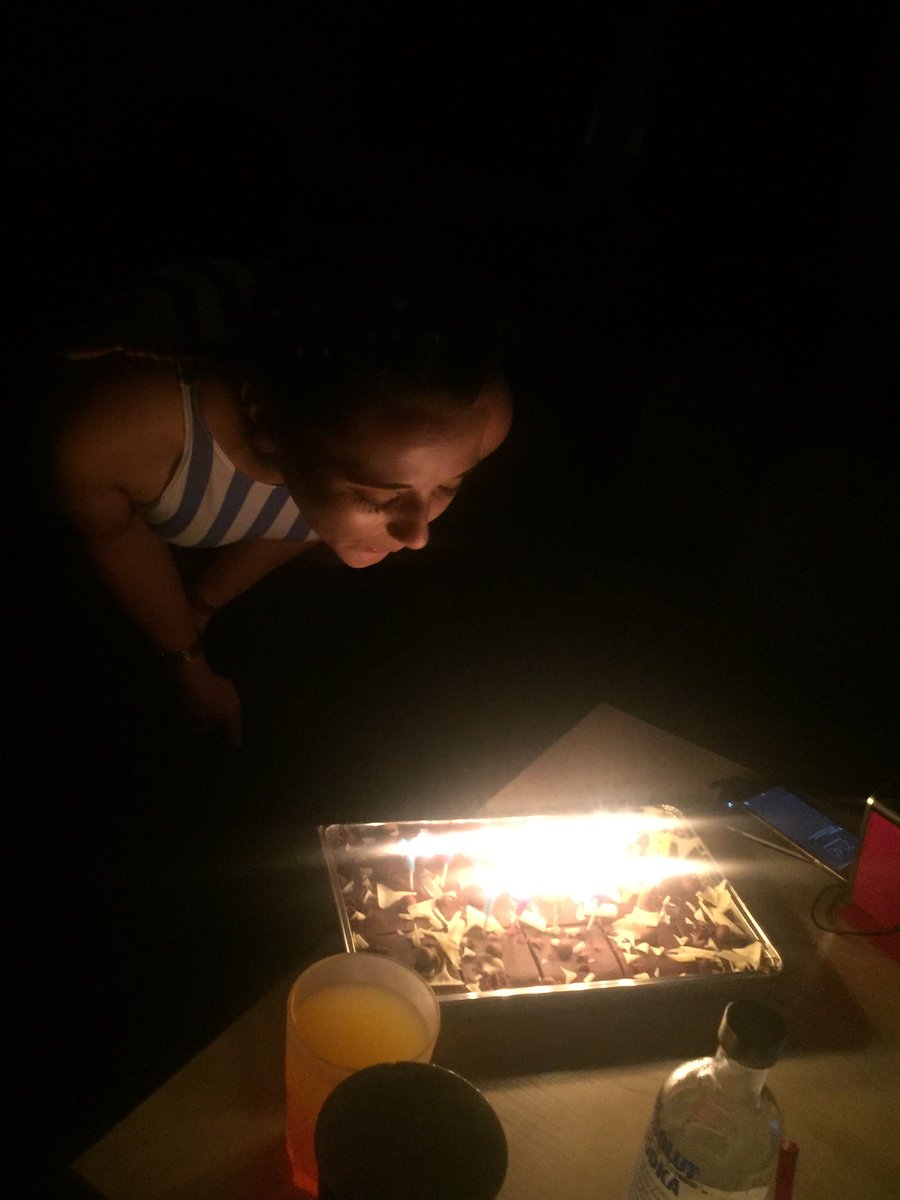graceecopeland's tweet photo. Appy bday to my 1 n only https://t.co/ggrLTxxa0h