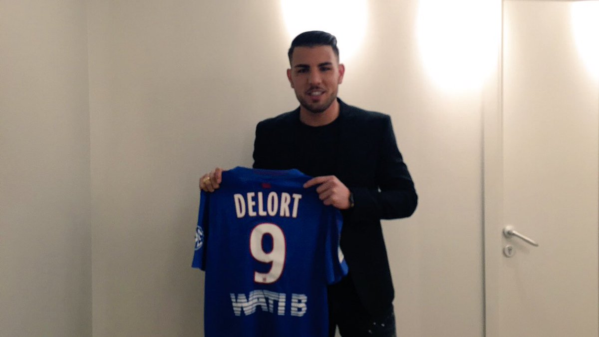 KingOfZeDay's tweet image. Citoyennes, Citoyens, on RT + Follow @jplusun pour gagner le maillot d&apos;Andy Delort ! #Jplus1